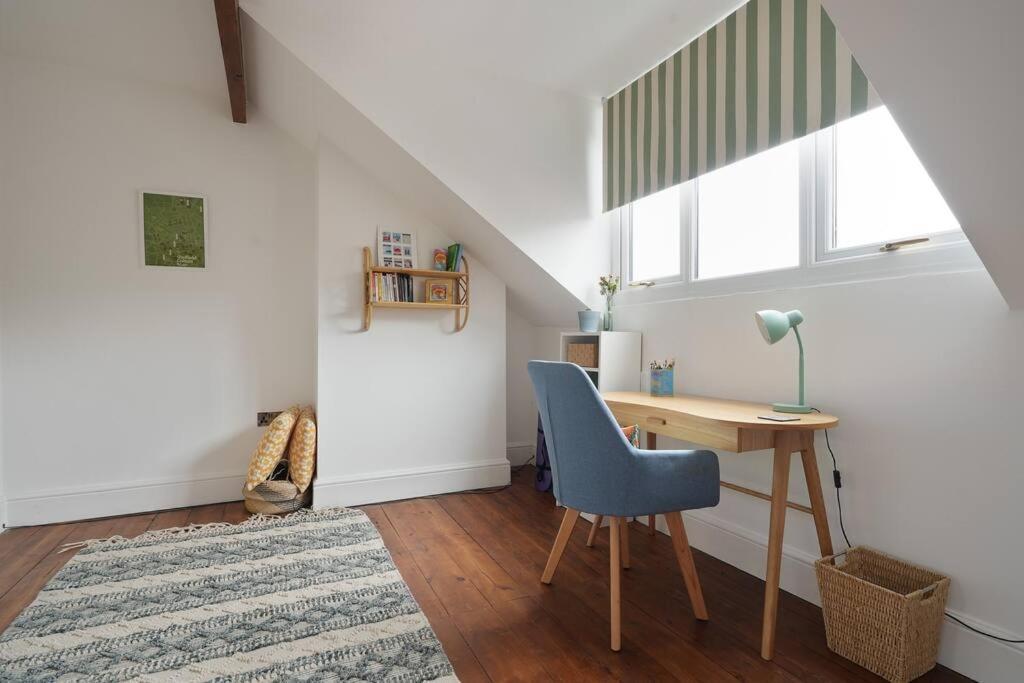 Penryhn House - Spacious 3 Bed Home From Home, Great For Families, Groups & Workers With Free Parking - Hosted By Stay Host Save Sheffield Bagian luar foto